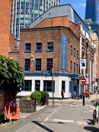 Best Sports Bars in London - The Thirsty Bear