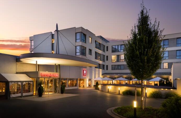 Beste Sportsbars in Wolfsburg - Leonardo Hotel Wolfsburg