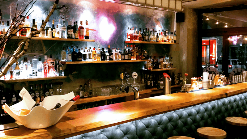 Beste Sportsbars in Berlin - ZAZA Diner & Drinks