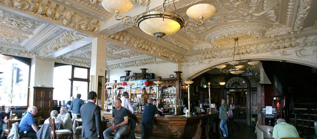 Best Sports Bars in Liverpool - Crown