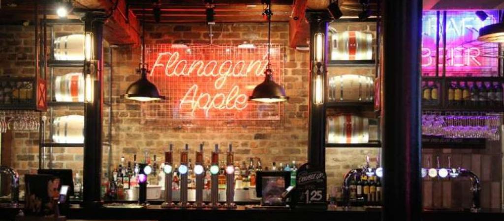 Best Sports Bars in Liverpool - Flanagans Apple Restaurant