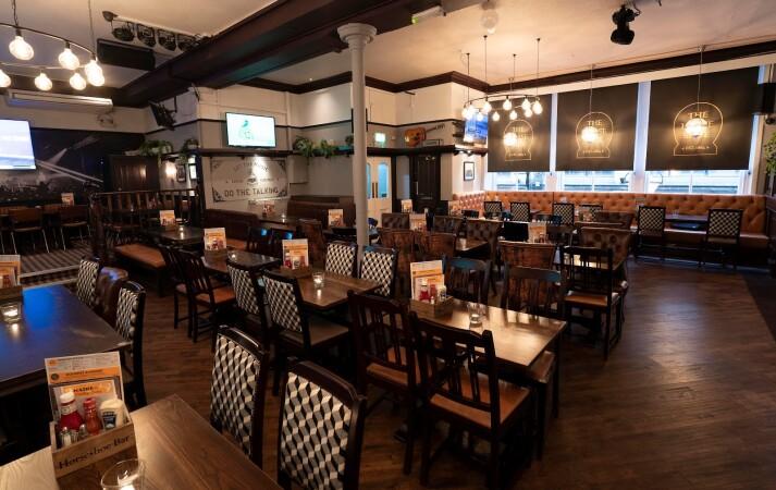 Best Sports Bars in Glasgow - Horseshoe Bar