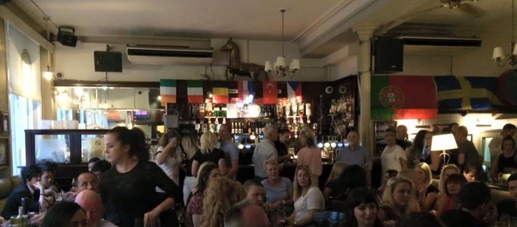 Best Sports Bars in Glasgow - Horseshoe Bar