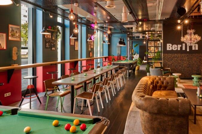 Beste Sportsbars in Berlin - Generator Berlin Alexanderplatz