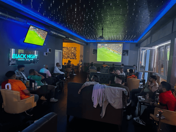 Beste Sportsbars in Dortmund - Black Night