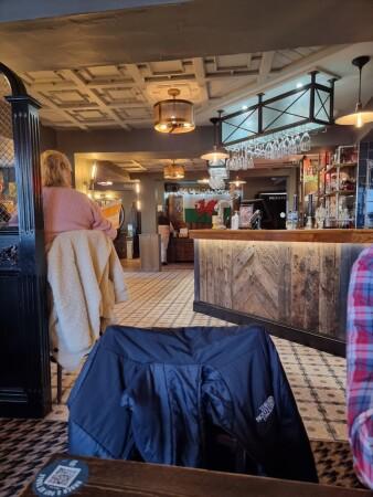 Best Sports Bars in Swansea - White Rose