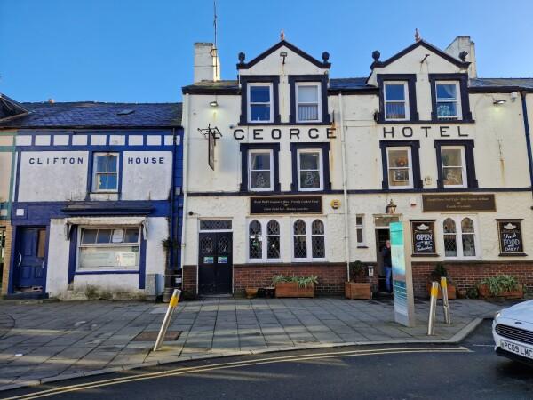 Best Sports Bars in Holyhead - George Hotel