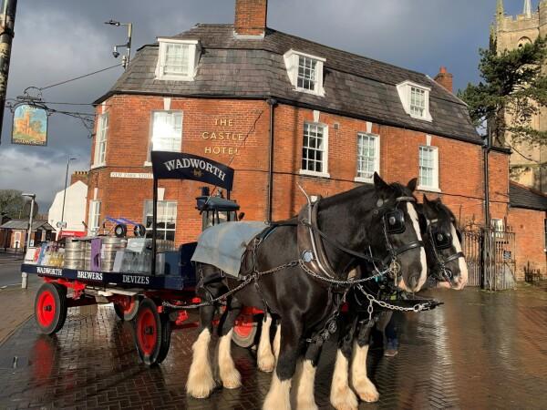 Best Sports Bars in Devizes - Castle Hotel