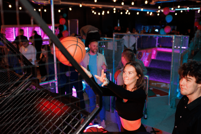 Beste Sportsbars in Canterbury - Boom Battle Bar Canterbury