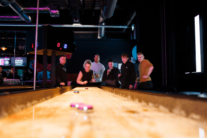 Beste Sportsbars in Canterbury - Boom Battle Bar Canterbury