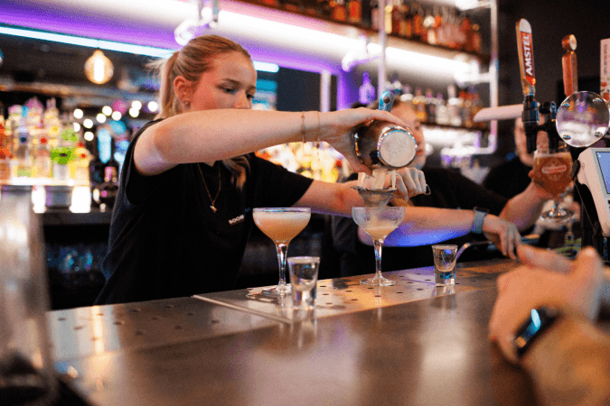 Beste Sportsbars in Canterbury - Boom Battle Bar Canterbury