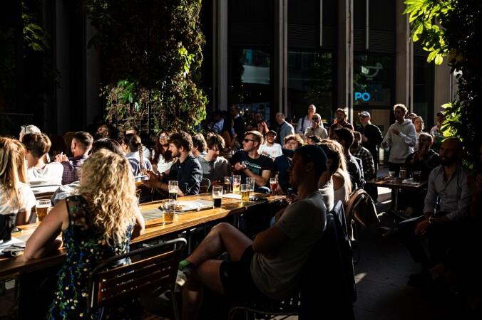 Best Sports Bars in London - Big Belly Bar & Comedy Club