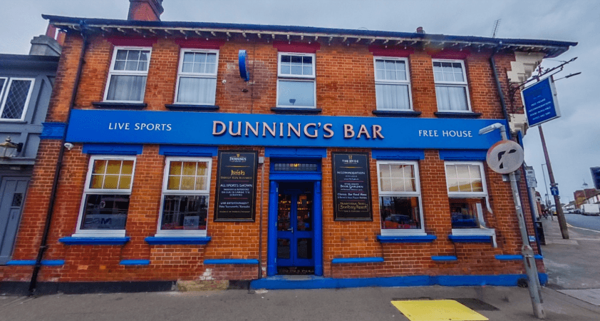 Beste Sportsbars in Watford - Dunning's Bar