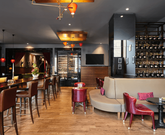 Beste Sportsbars in Berlin - Schinkel Bar im TITANIC Gendarmenmarkt Berlin