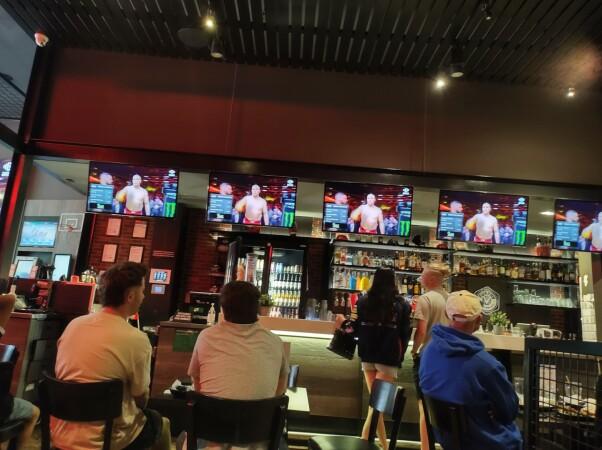 Best Sports Bars in Narre Warren - The Sporting Globe Fountain Gate