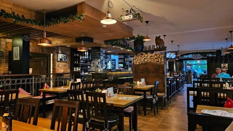 Best Sports Bars in Bad Füssing - Hof-Schänke