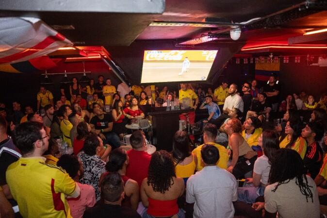 Best Sports Bars in London - Pool Lounge