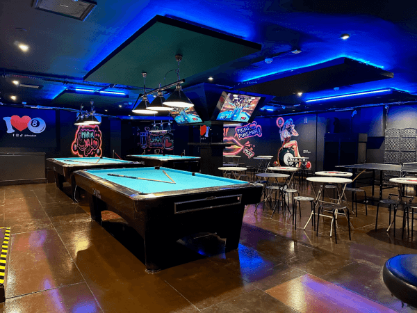 Best Sports Bars in London - Pool Lounge