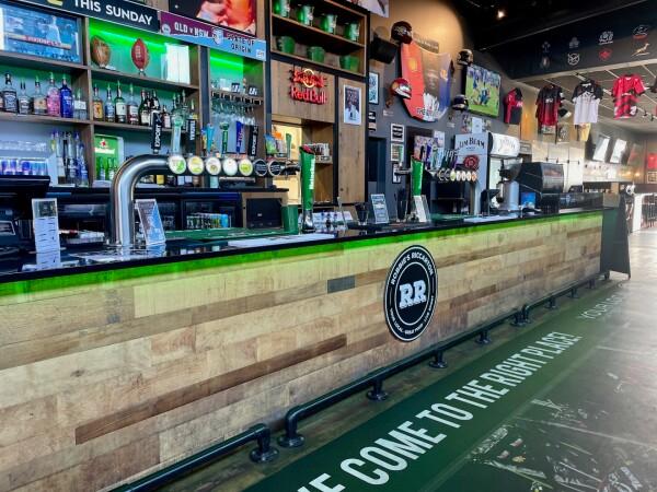 Best Sports Bars in Christchurch - Robbies Riccarton Sports Bar & Restaurant
