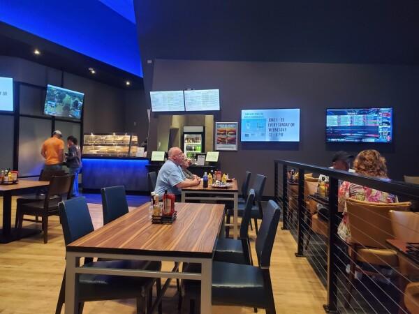 Best Sports Bars in Hogansburg - Akwesasne Mohawk Casino - Sticks Sports