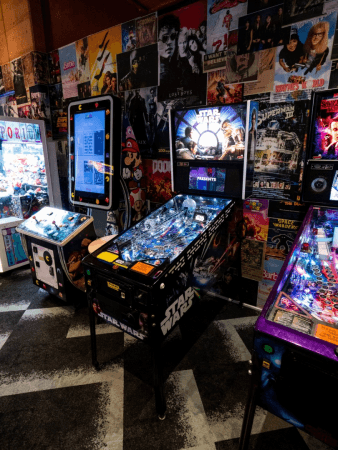 Best Sports Bars in Eaton - Eaton Tavern