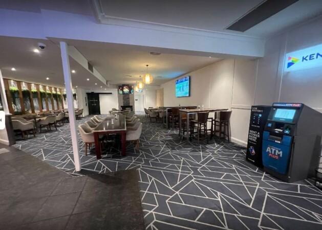 Best Sports Bars in Orange - Robin Hood Hotel Orange