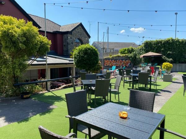 Best Sports Bars in Dunshaughlin - Peters