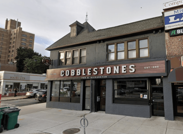 Best Sports Bars in Forrest Hills - Cobblestones Pub