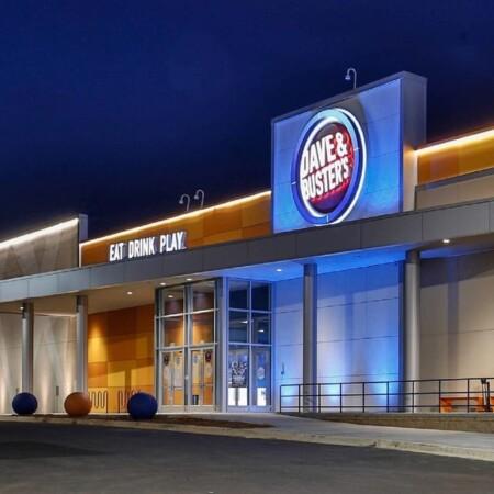 Best Sports Bars in Orange - Dave & Busters @ Orange