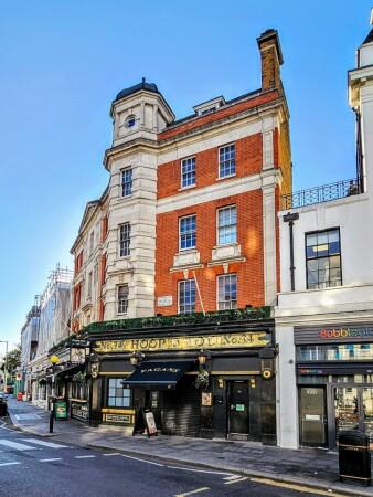 Best Sports Bars in London - Hoop and Toy