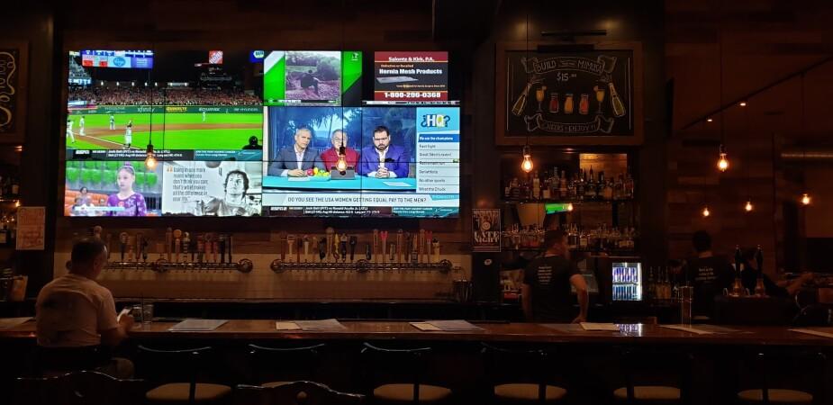 Best Sports Bars in Philadelphia - Tir Na Nog Irish Bar & Grill