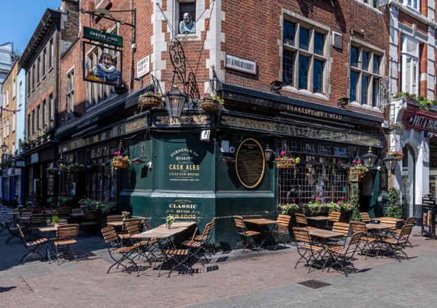 Best Sports Bars in London - Shakespeare Head