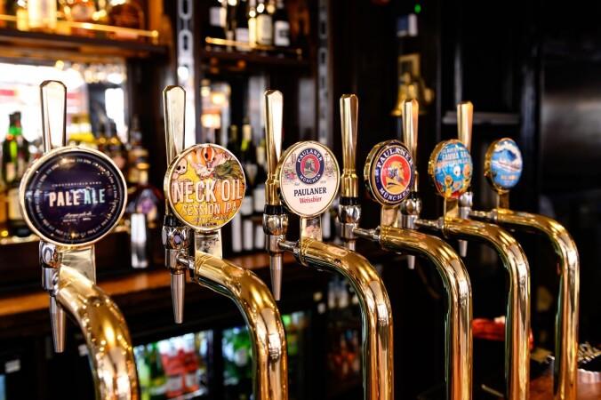 Best Sports Bars in London - Chesterfield Arms