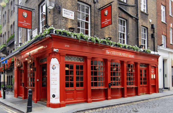 Best Sports Bars in London - Chesterfield Arms