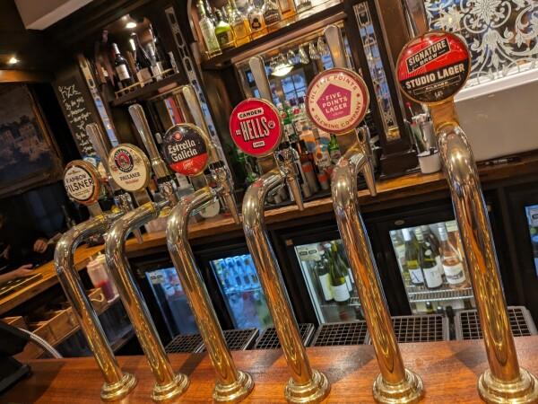 Best Sports Bars in London - Chesterfield Arms