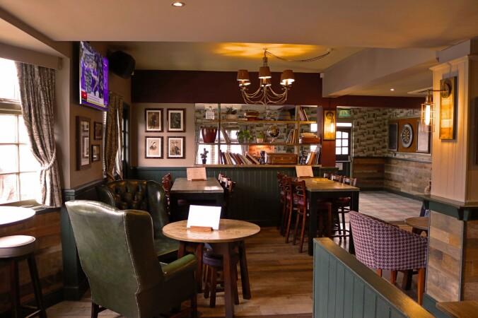 Beste Sportsbars in Waltham Abbey - Queens Head