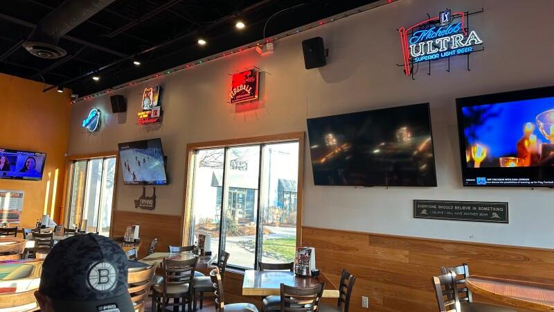 Les Meilleurs Bars à Dedham - Hooters @ Dedham