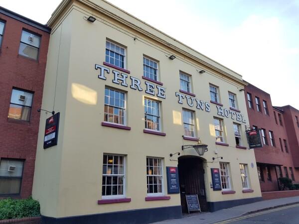 Best Sports Bars in Sutton Coldfield - Three Tuns