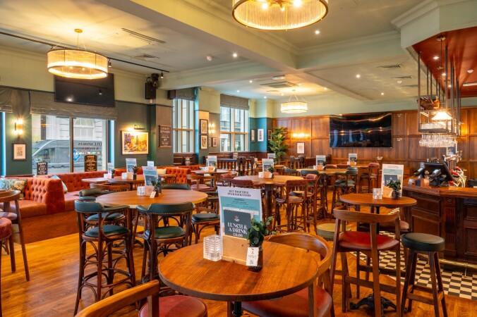 Best Sports Bars in London - Blue Posts