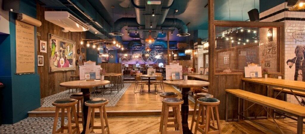 Les Meilleurs Bars à Wimbledon - The Garratt And Gauge Wimbledon