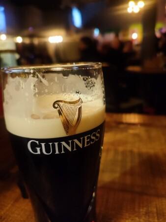 Best Sports Bars in Glasgow - Auctioneers