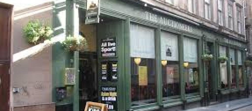 Best Sports Bars in Glasgow - Auctioneers