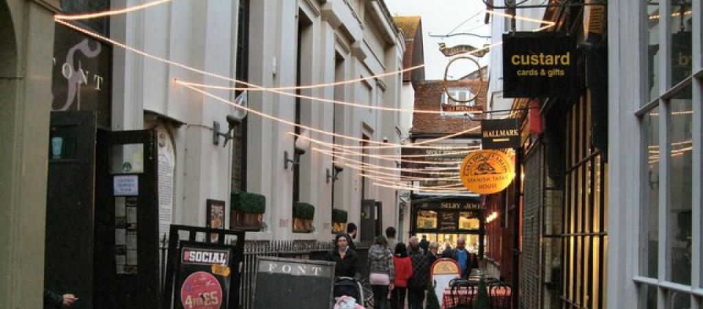 Best Sports Bars in Brighton - Font