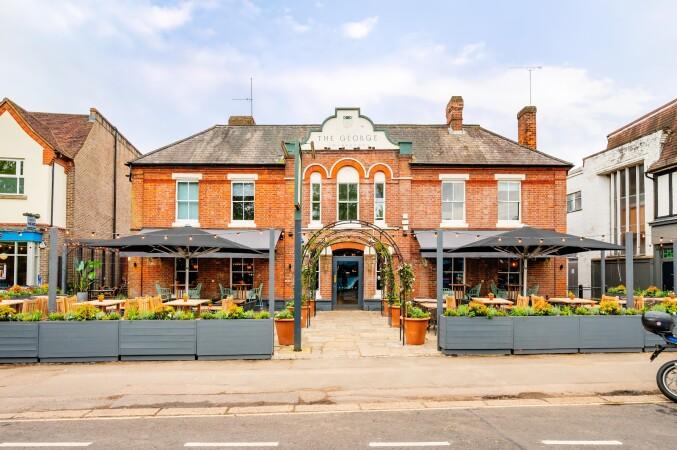 Best Sports Bars in Harpenden - The George of Harpenden