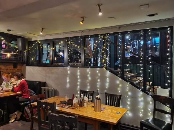 Best Sports Bars in Liverpool - O'Neills Liverpool