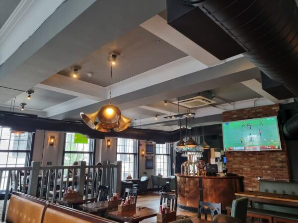 Best Sports Bars in Marylebone - O'Neills Kings Cross