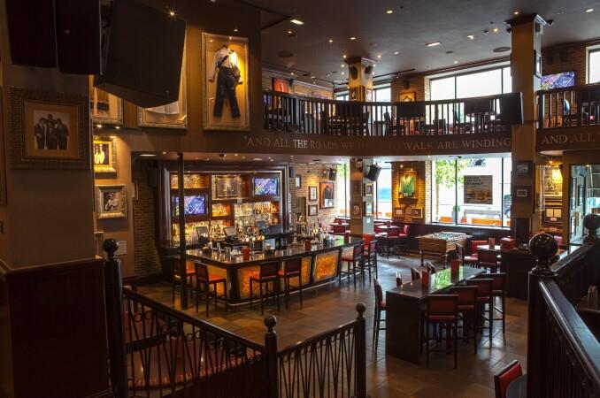 Best Sports Bars in Manchester - O'Neills Printworks