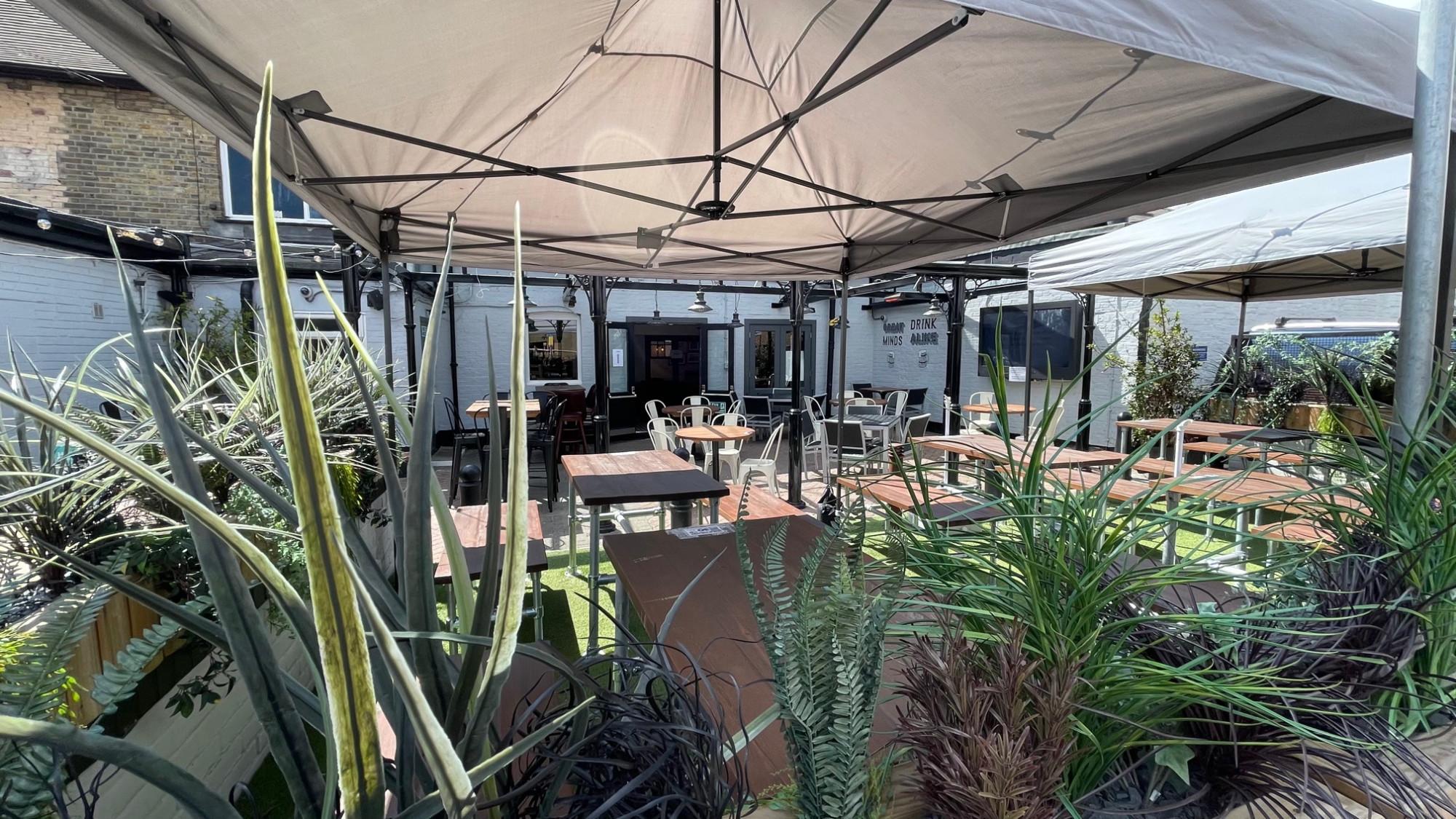 Beste Sportsbars in Chelmsford - Original Plough