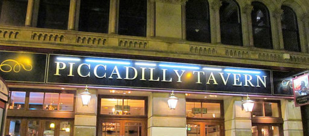 Best Sports Bars in Manchester - Piccadilly Tavern