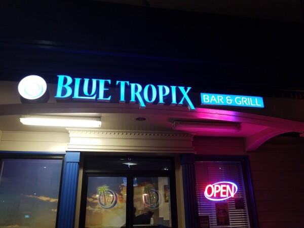 Best Sports Bars in Aiea - Blue Tropix Bar And Grill